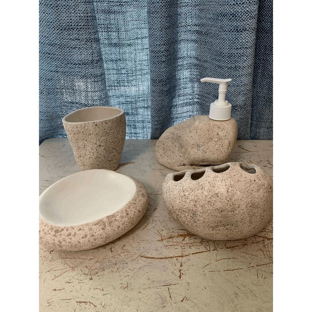 Handcrafted 4 Piece Bathroom Set - Picture 5 of 8